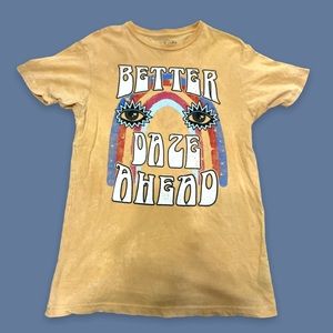 Fun boho tee by California Retrowear with the words “Better Daze Ahead”
